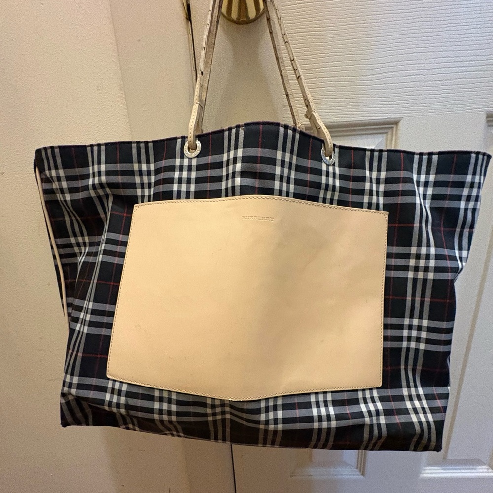 Burberry Tote bag- Large bag